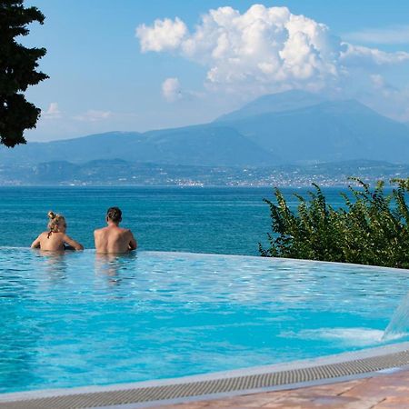 Camping Bergamini Peschiera del Garda Exteriér fotografie